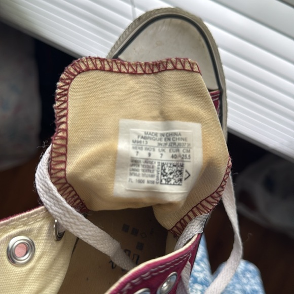 Converse All Star Burgundy High Tops - Picture 8 of 8